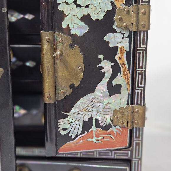 Vintage Asian Oriental Korean Black Lacquer MOP Mother of Peal Jewelry Box - Picture 10 of 13